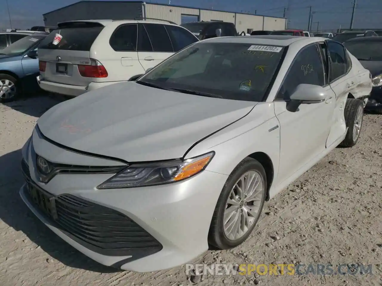 2 Photograph of a damaged car 4T1F31AK3LU014927 TOYOTA CAMRY 2020