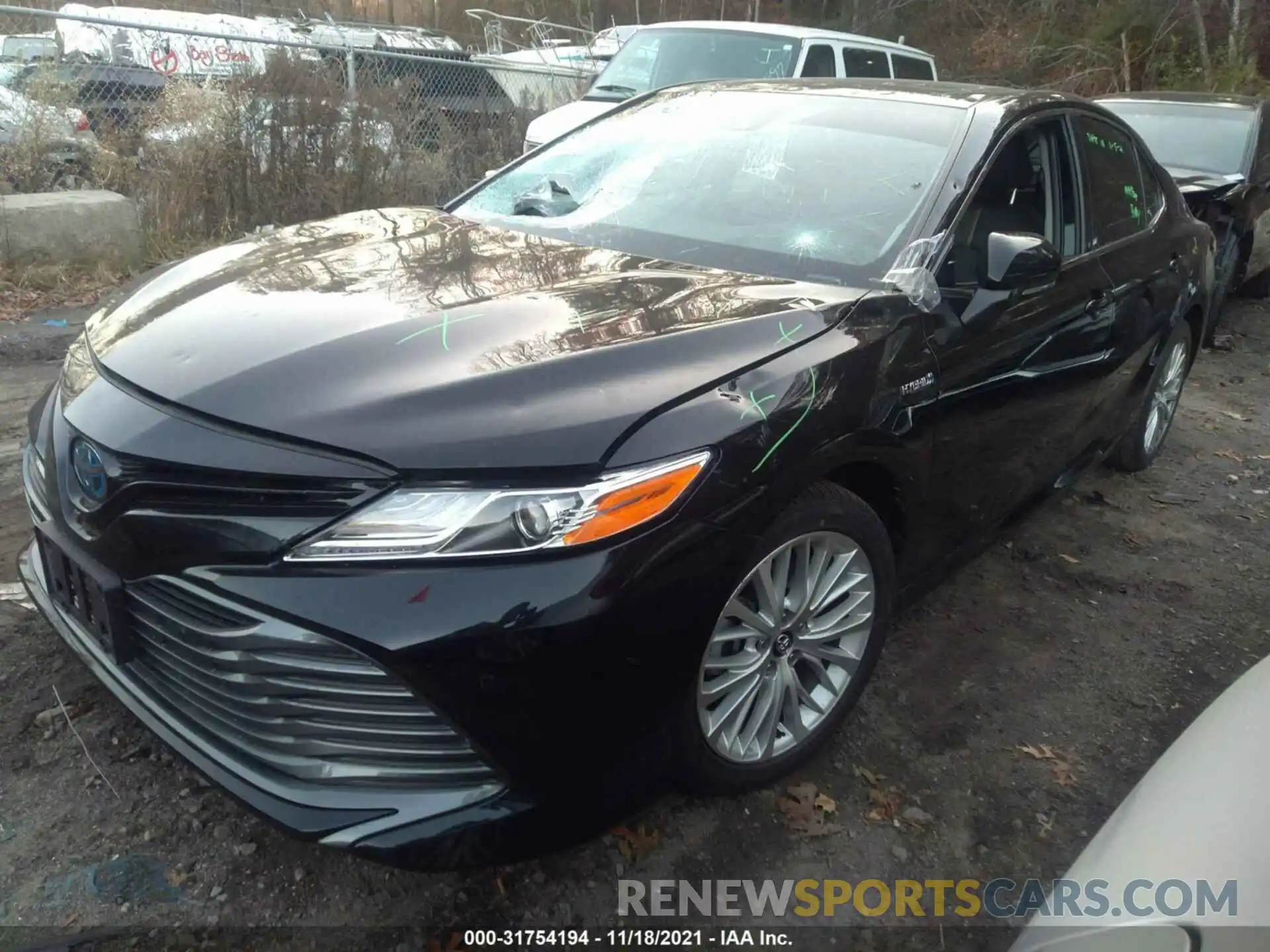 2 Photograph of a damaged car 4T1F31AK3LU525084 TOYOTA CAMRY 2020