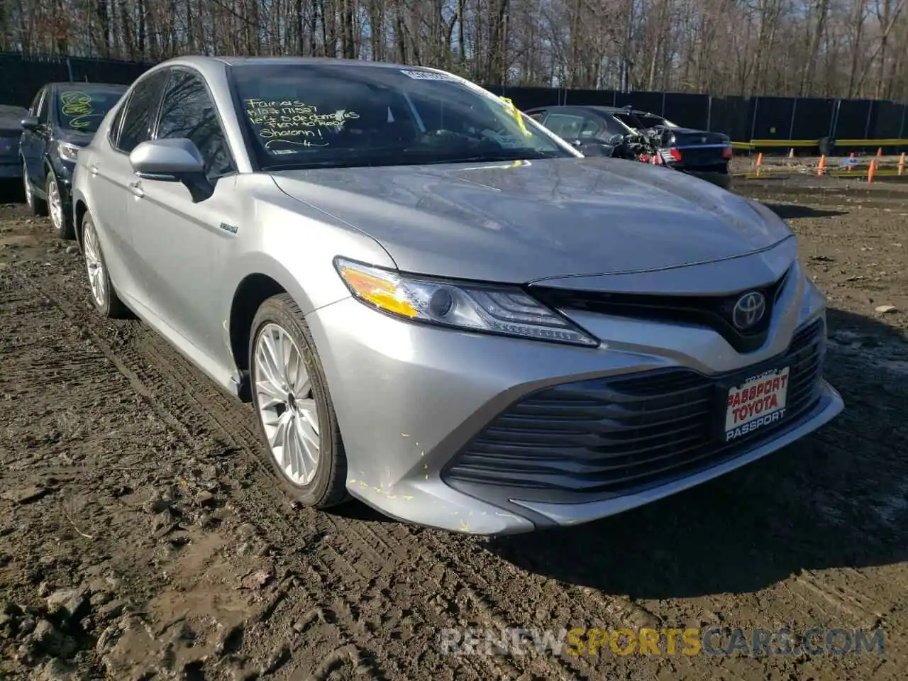 1 Photograph of a damaged car 4T1F31AK3LU527353 TOYOTA CAMRY 2020