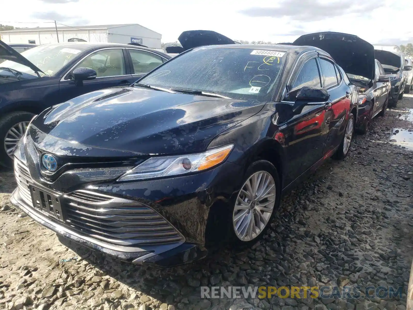 2 Photograph of a damaged car 4T1F31AK3LU536179 TOYOTA CAMRY 2020