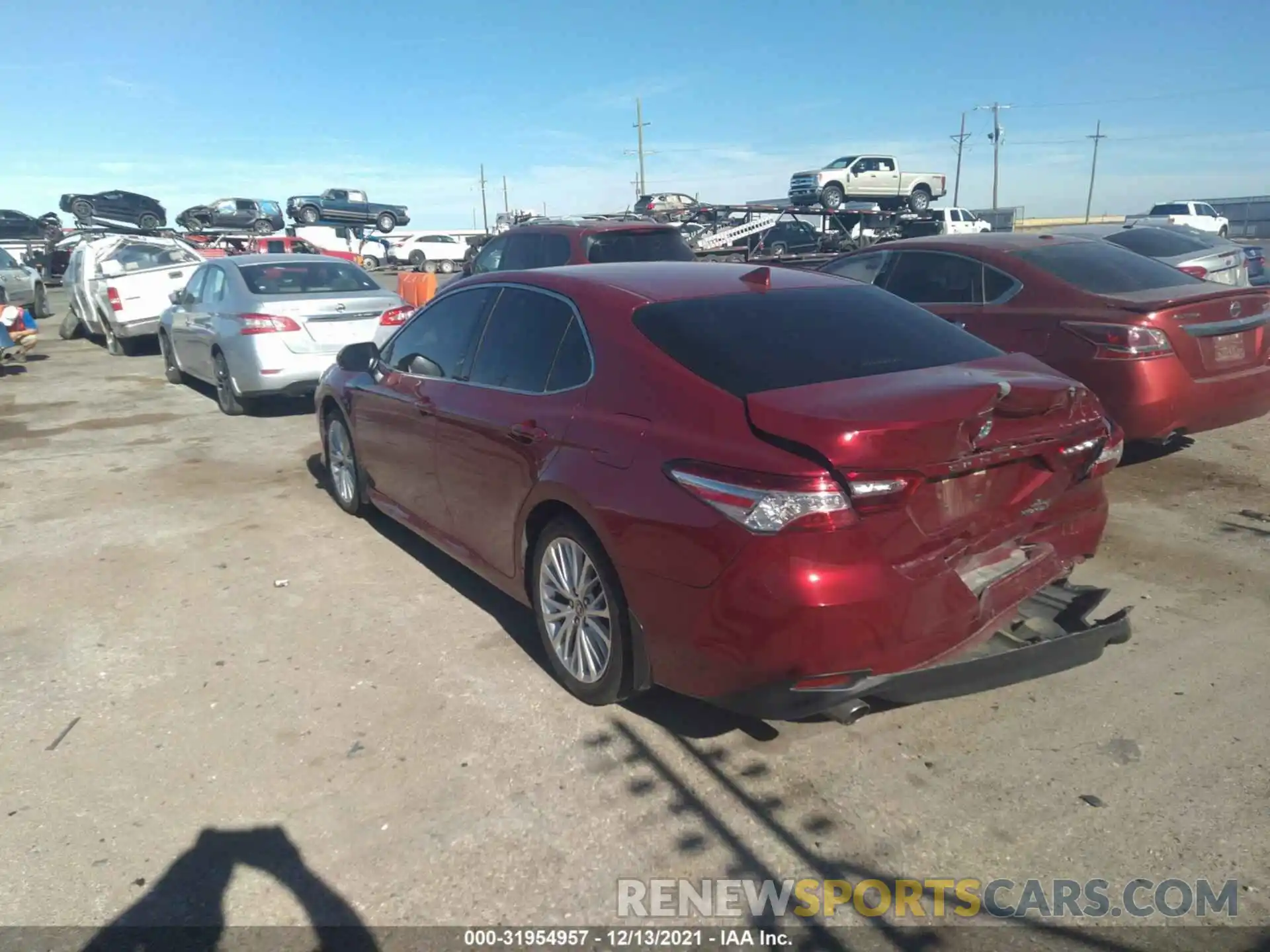 3 Photograph of a damaged car 4T1F31AK3LU538174 TOYOTA CAMRY 2020