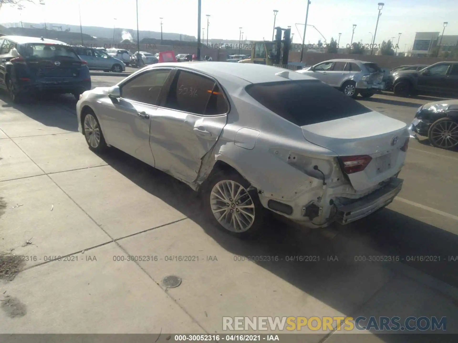 3 Photograph of a damaged car 4T1F31AK3LU539616 TOYOTA CAMRY 2020