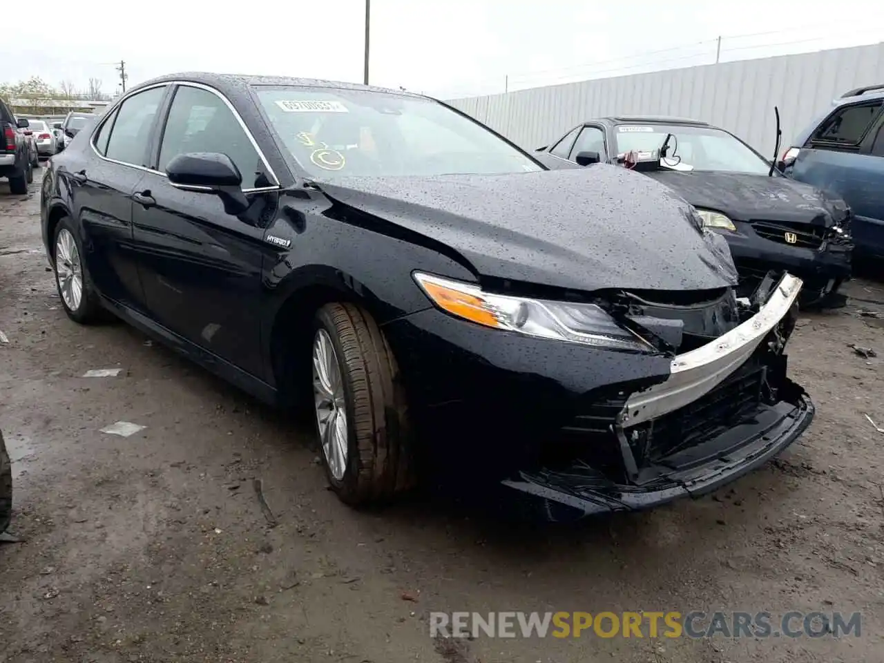 1 Photograph of a damaged car 4T1F31AK3LU539969 TOYOTA CAMRY 2020