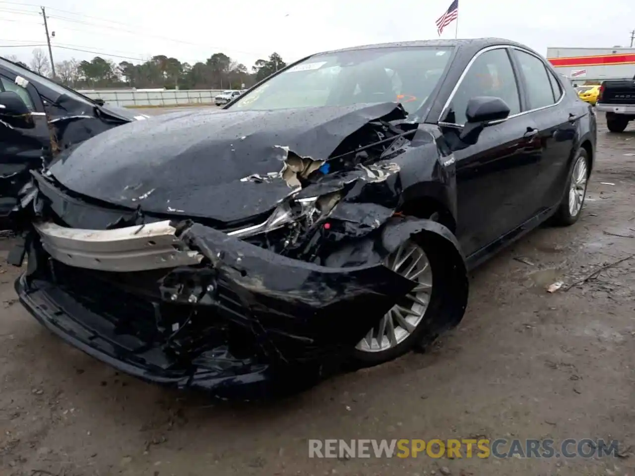 2 Photograph of a damaged car 4T1F31AK3LU539969 TOYOTA CAMRY 2020