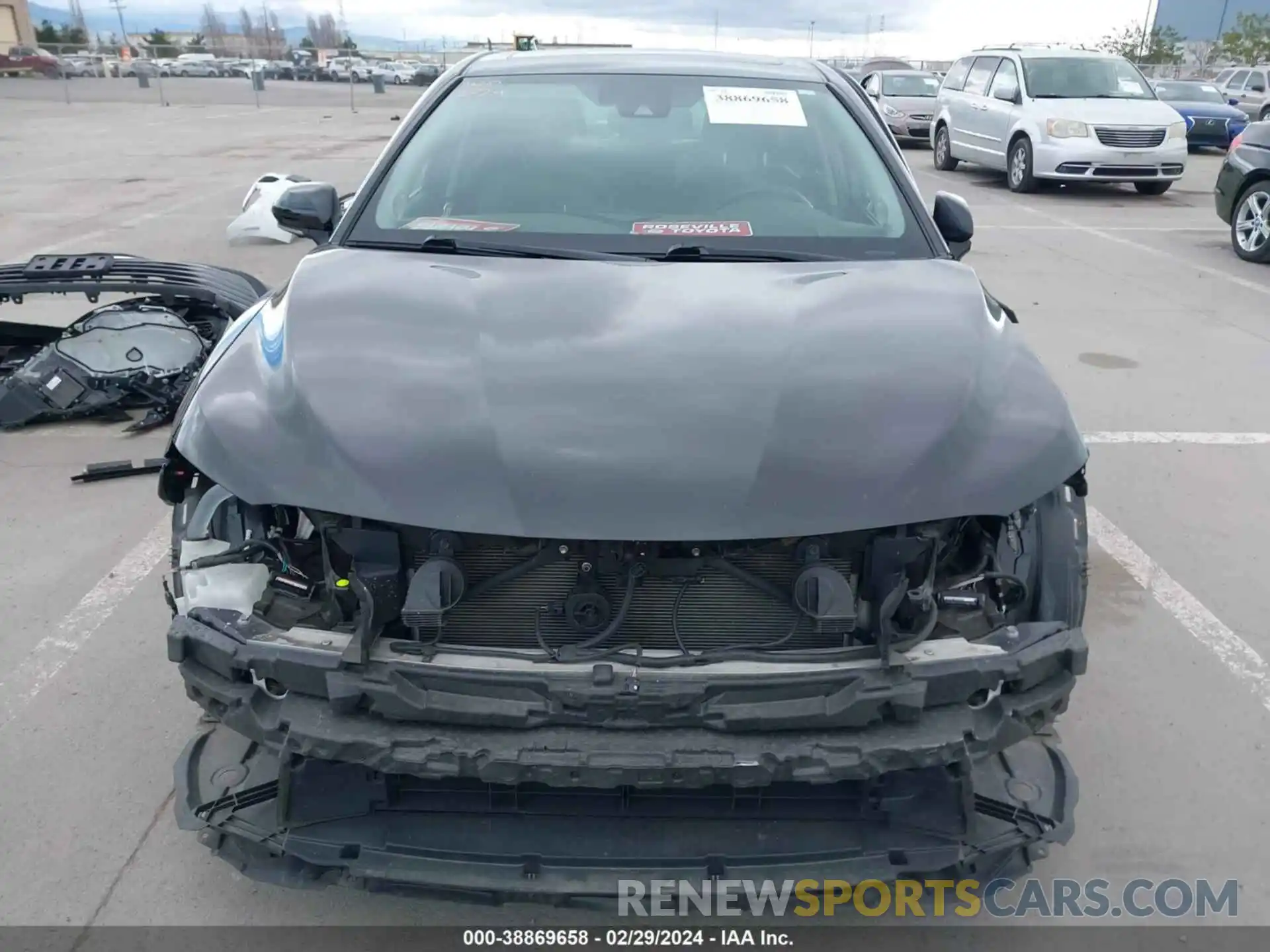 13 Photograph of a damaged car 4T1F31AK4LU013978 TOYOTA CAMRY 2020