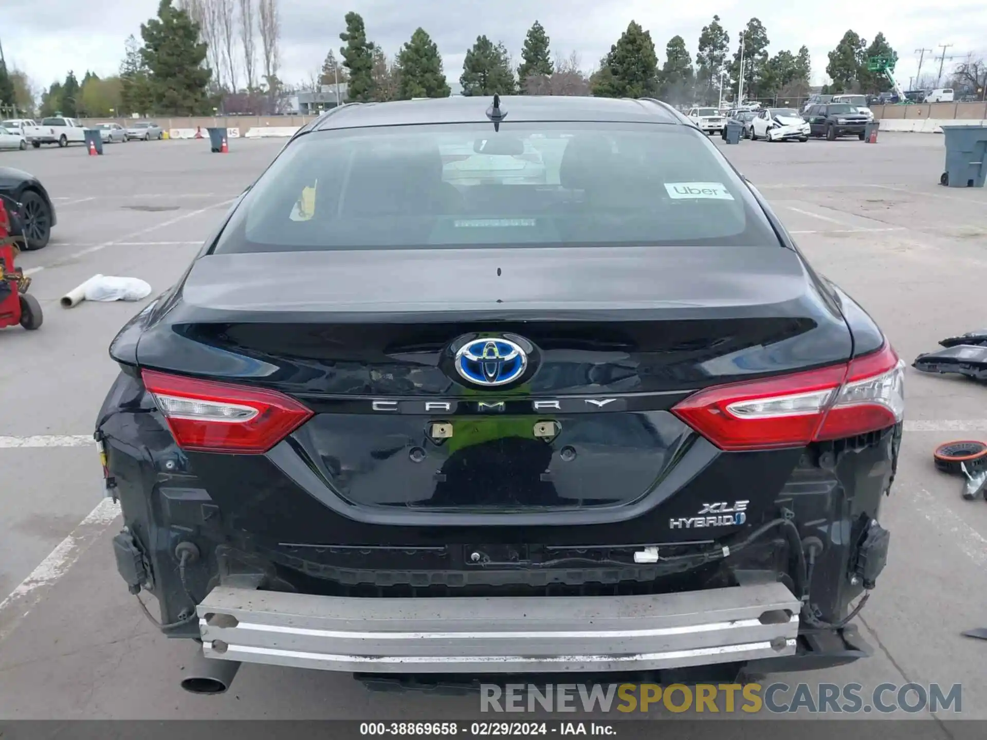 17 Photograph of a damaged car 4T1F31AK4LU013978 TOYOTA CAMRY 2020