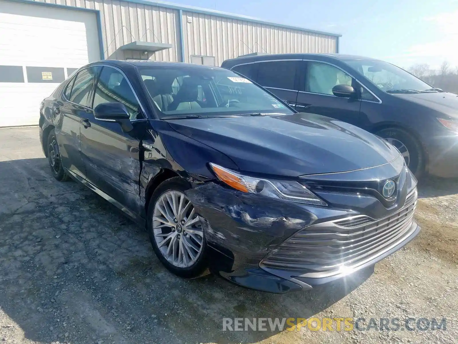 1 Photograph of a damaged car 4T1F31AK4LU519777 TOYOTA CAMRY 2020