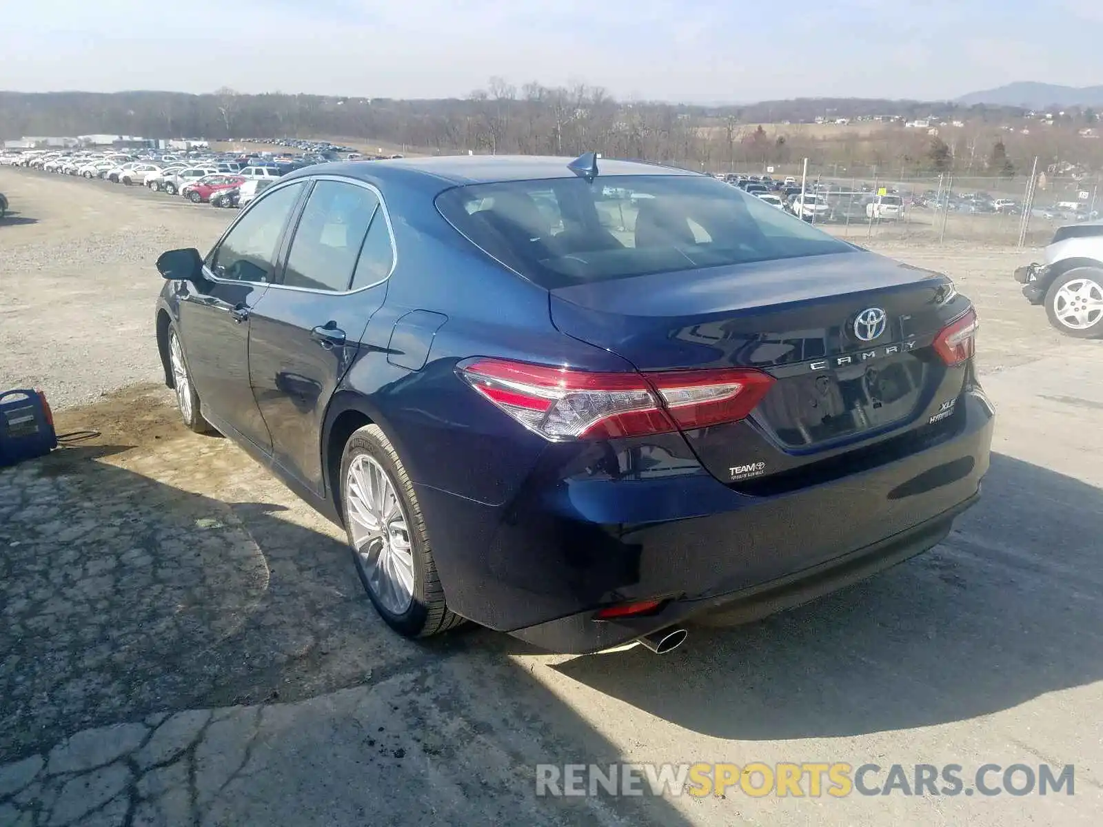 3 Photograph of a damaged car 4T1F31AK4LU519777 TOYOTA CAMRY 2020