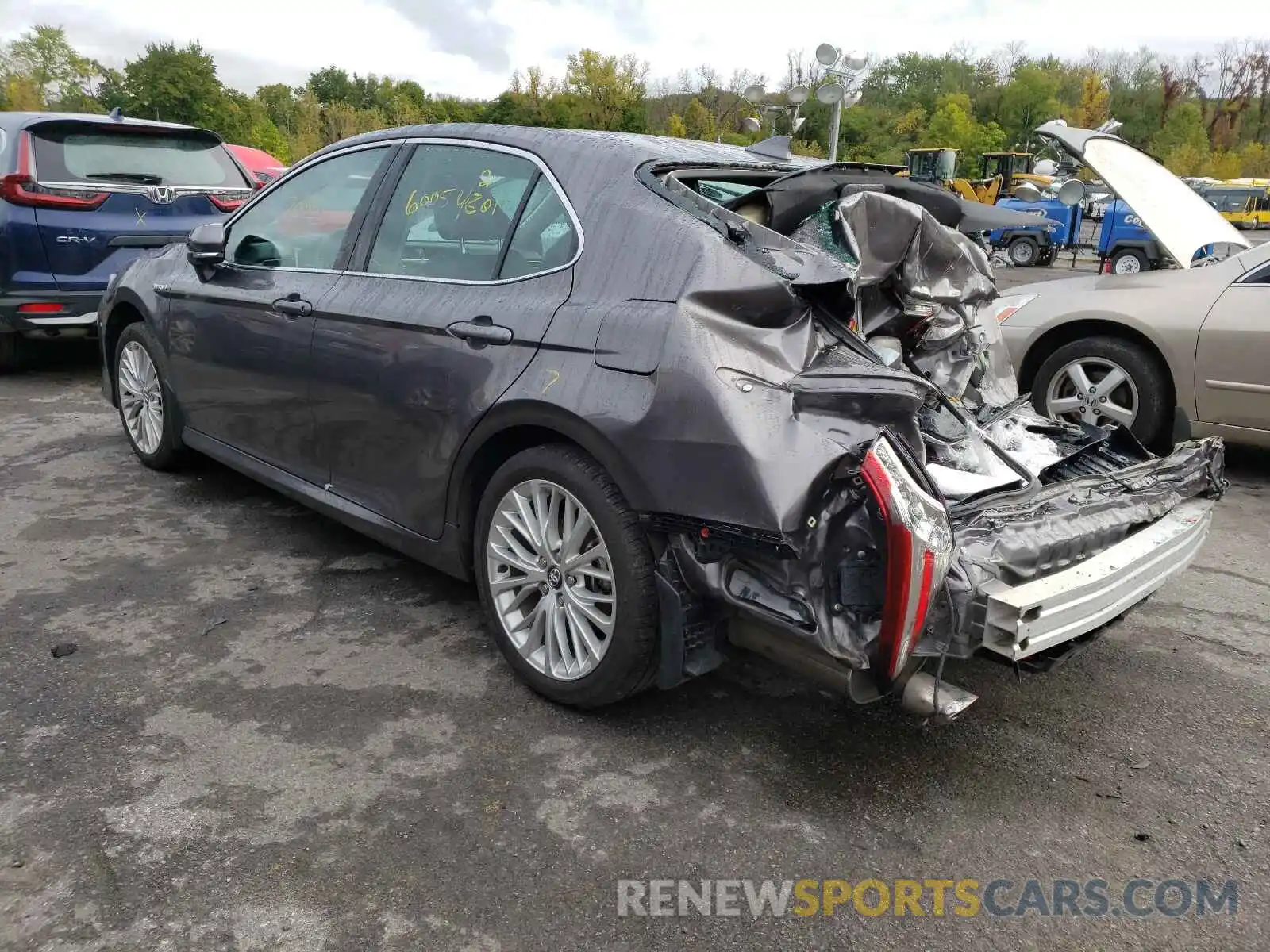 3 Photograph of a damaged car 4T1F31AK4LU528091 TOYOTA CAMRY 2020