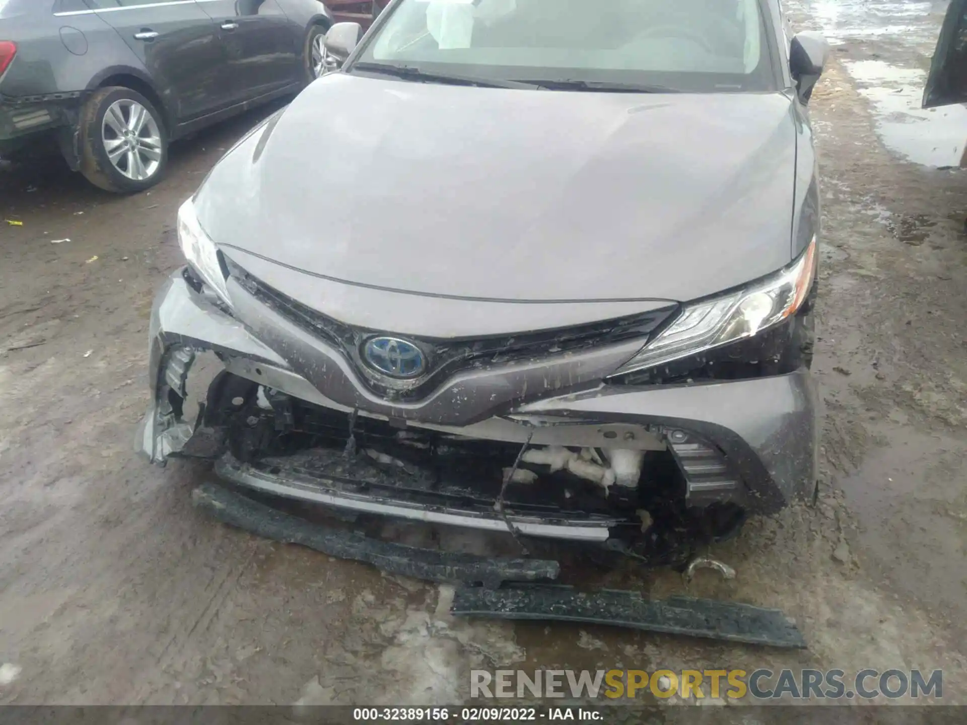 6 Photograph of a damaged car 4T1F31AK4LU536644 TOYOTA CAMRY 2020