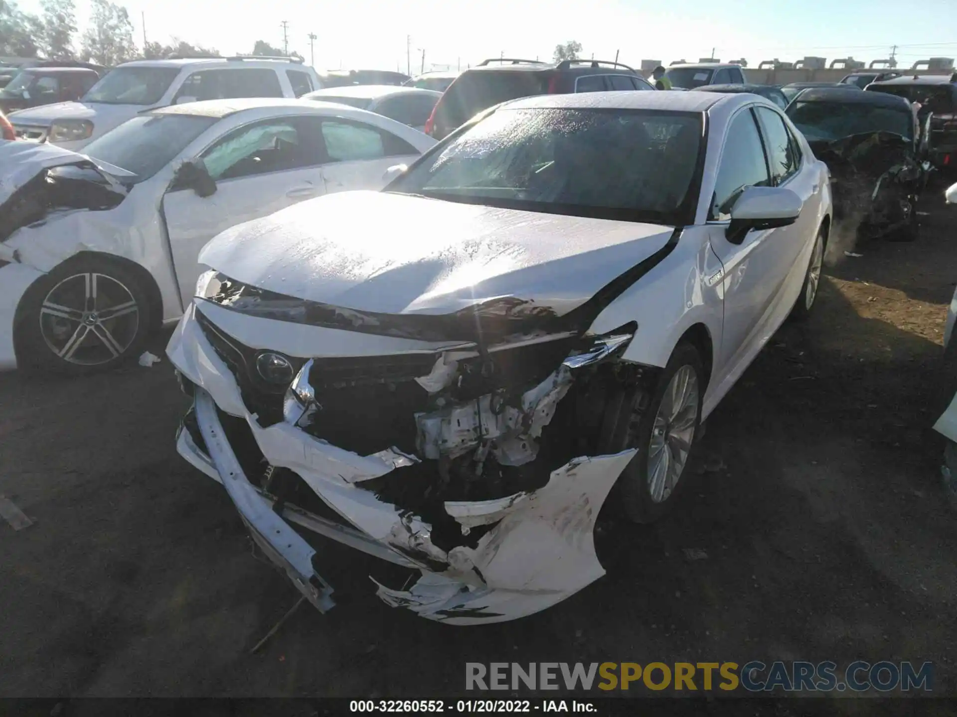 2 Photograph of a damaged car 4T1F31AK4LU543741 TOYOTA CAMRY 2020