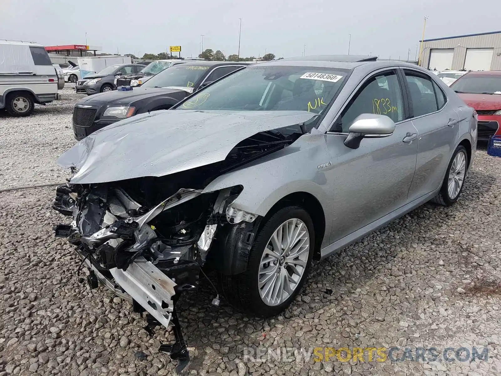 2 Photograph of a damaged car 4T1F31AK5LU526141 TOYOTA CAMRY 2020