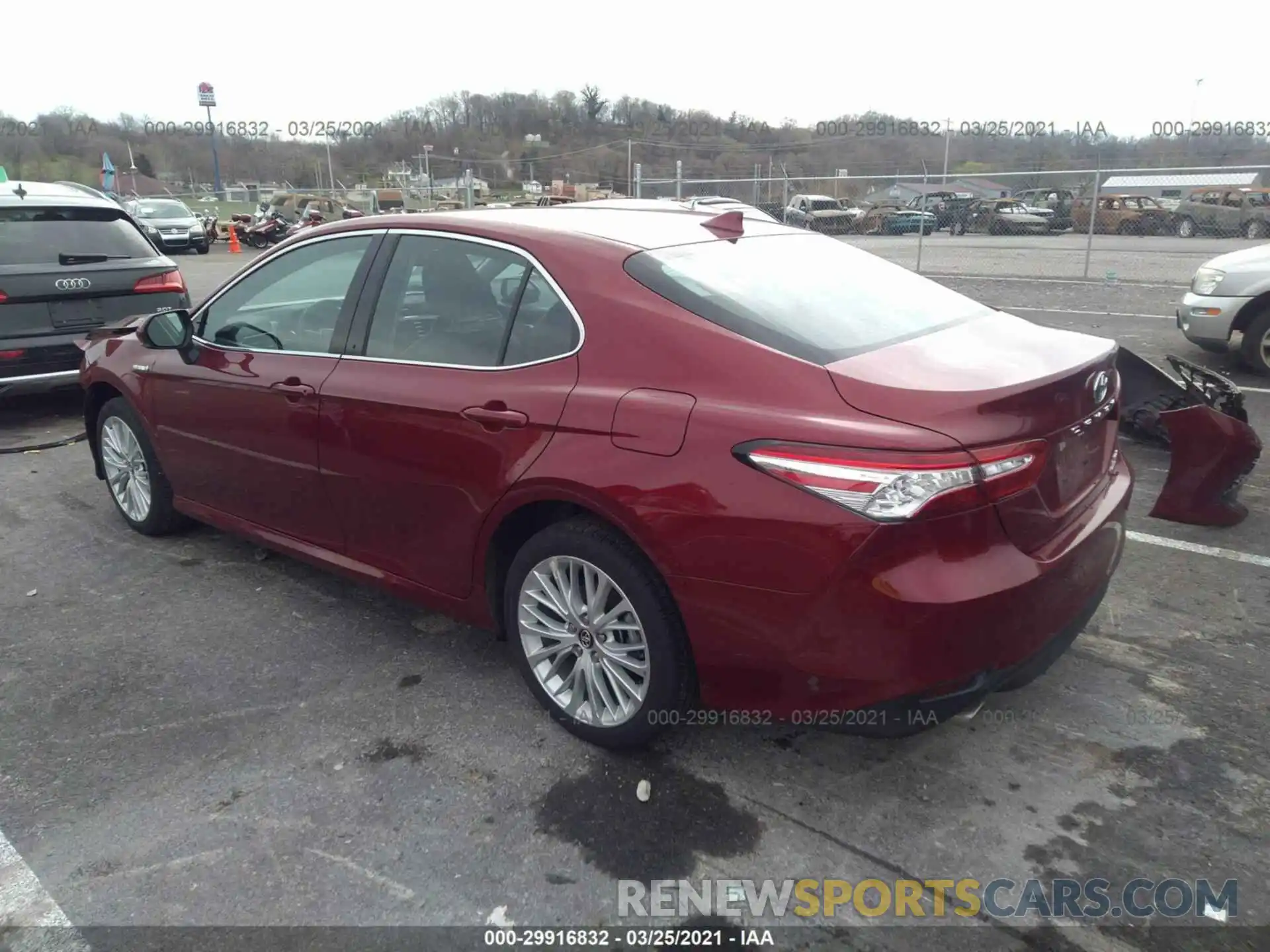 3 Photograph of a damaged car 4T1F31AK5LU528536 TOYOTA CAMRY 2020