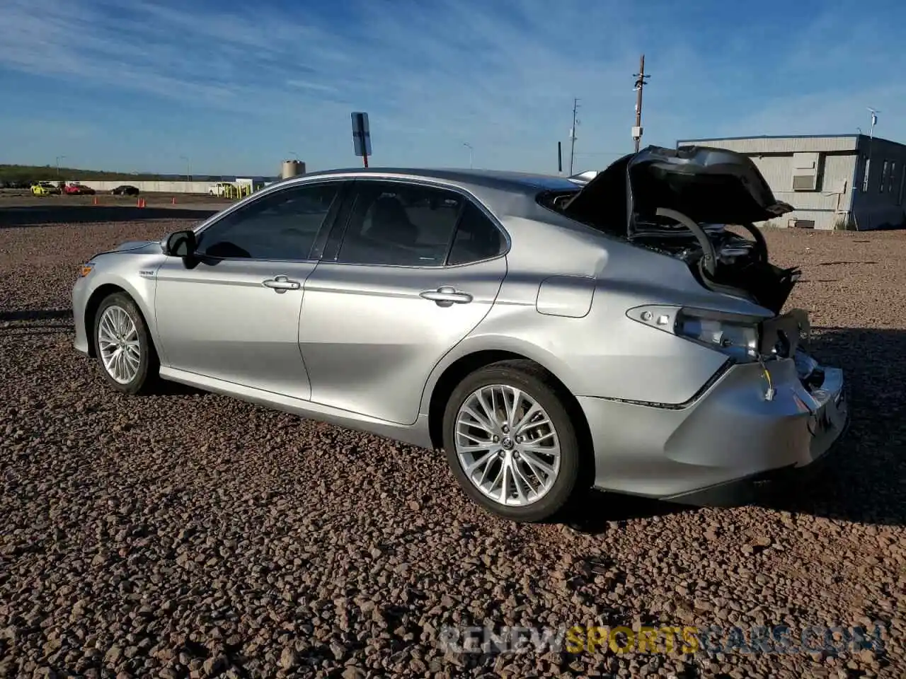 2 Photograph of a damaged car 4T1F31AK5LU538435 TOYOTA CAMRY 2020