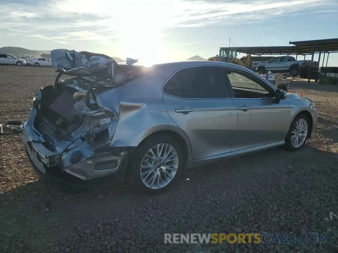 3 Photograph of a damaged car 4T1F31AK5LU538435 TOYOTA CAMRY 2020