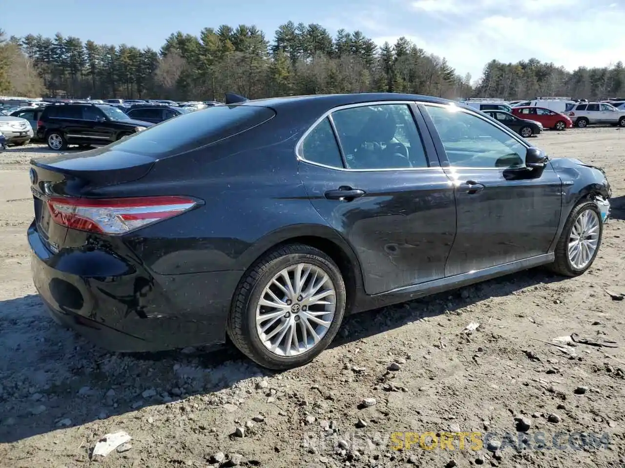 3 Photograph of a damaged car 4T1F31AK5LU543389 TOYOTA CAMRY 2020