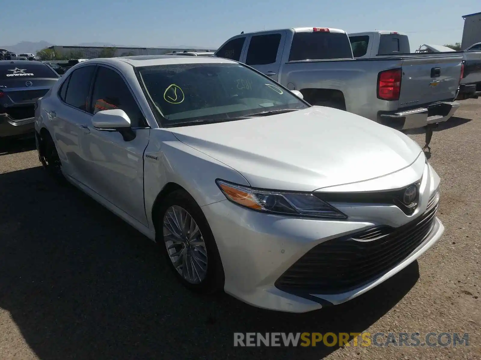 1 Photograph of a damaged car 4T1F31AK6LU010130 TOYOTA CAMRY 2020