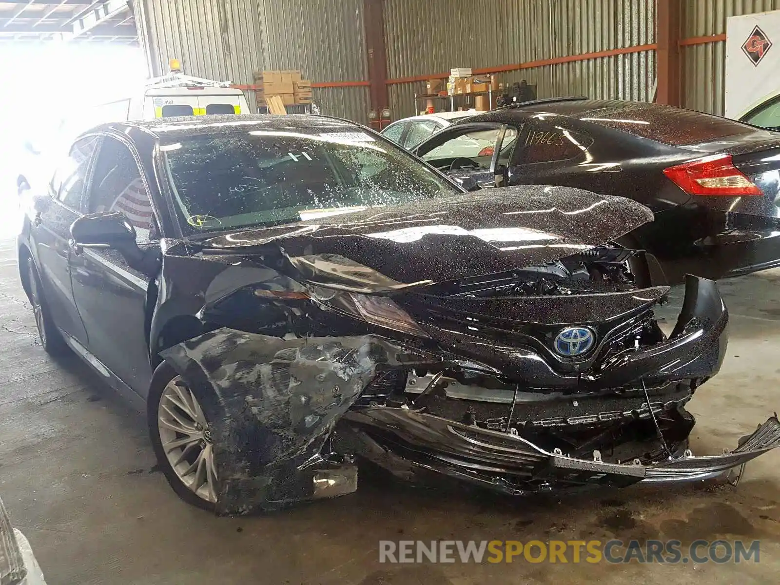 1 Photograph of a damaged car 4T1F31AK6LU523426 TOYOTA CAMRY 2020