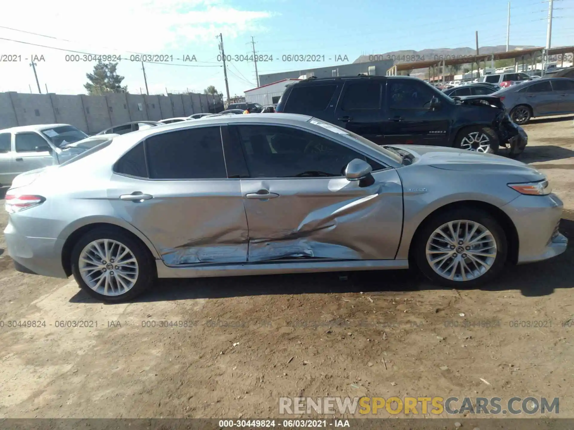 6 Photograph of a damaged car 4T1F31AK6LU524902 TOYOTA CAMRY 2020