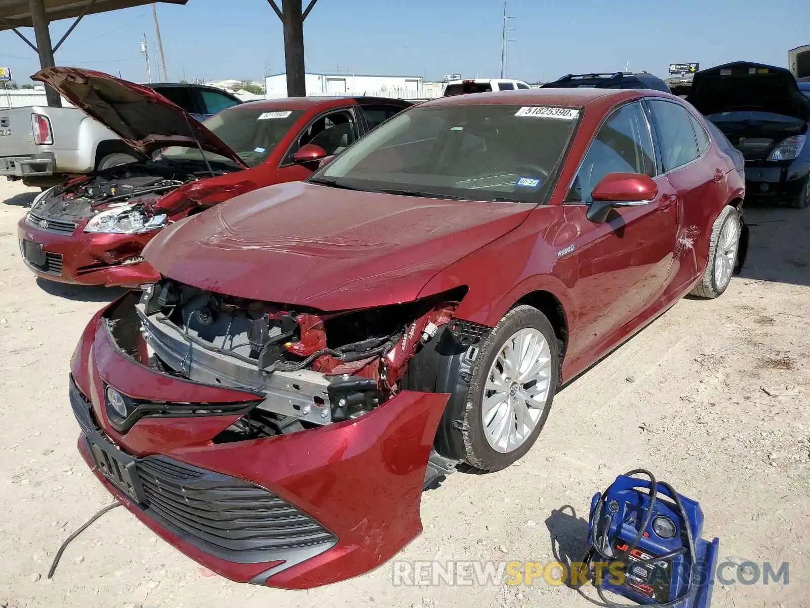 2 Photograph of a damaged car 4T1F31AK6LU526777 TOYOTA CAMRY 2020