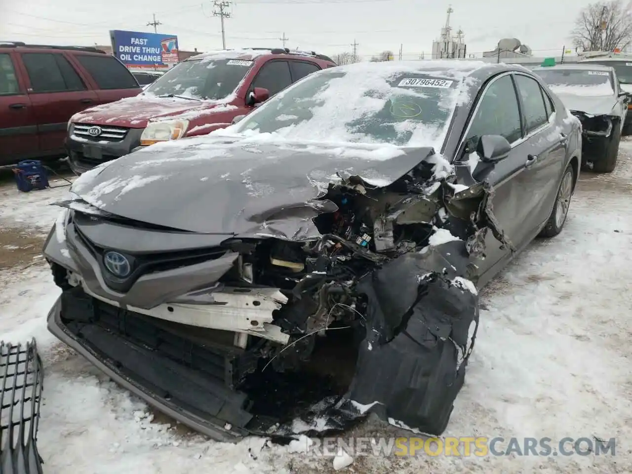 2 Photograph of a damaged car 4T1F31AK6LU537794 TOYOTA CAMRY 2020