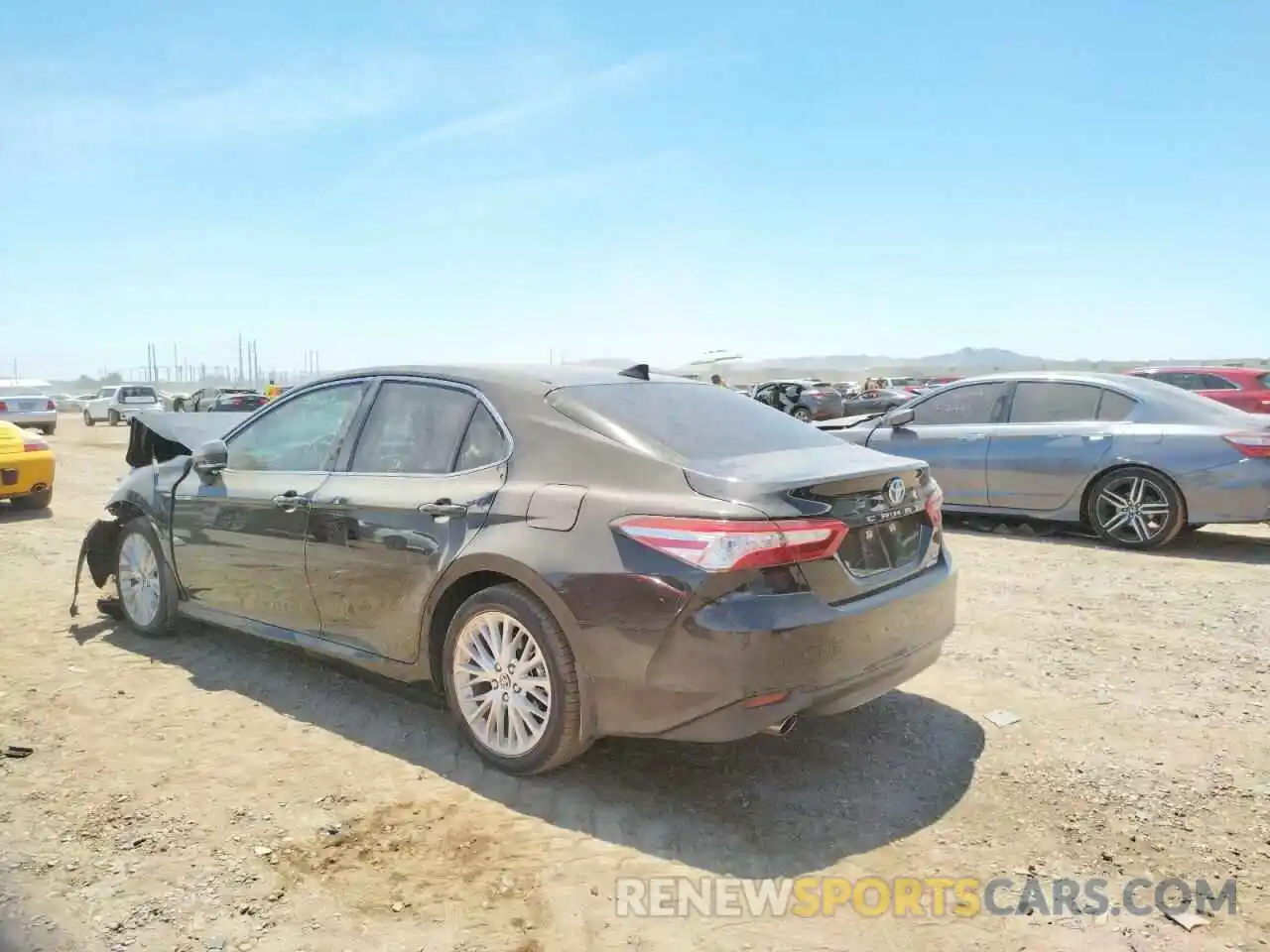 3 Photograph of a damaged car 4T1F31AK6LU540422 TOYOTA CAMRY 2020