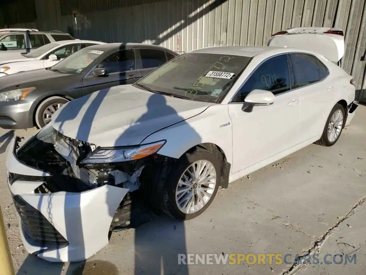 2 Photograph of a damaged car 4T1F31AK6LU540565 TOYOTA CAMRY 2020