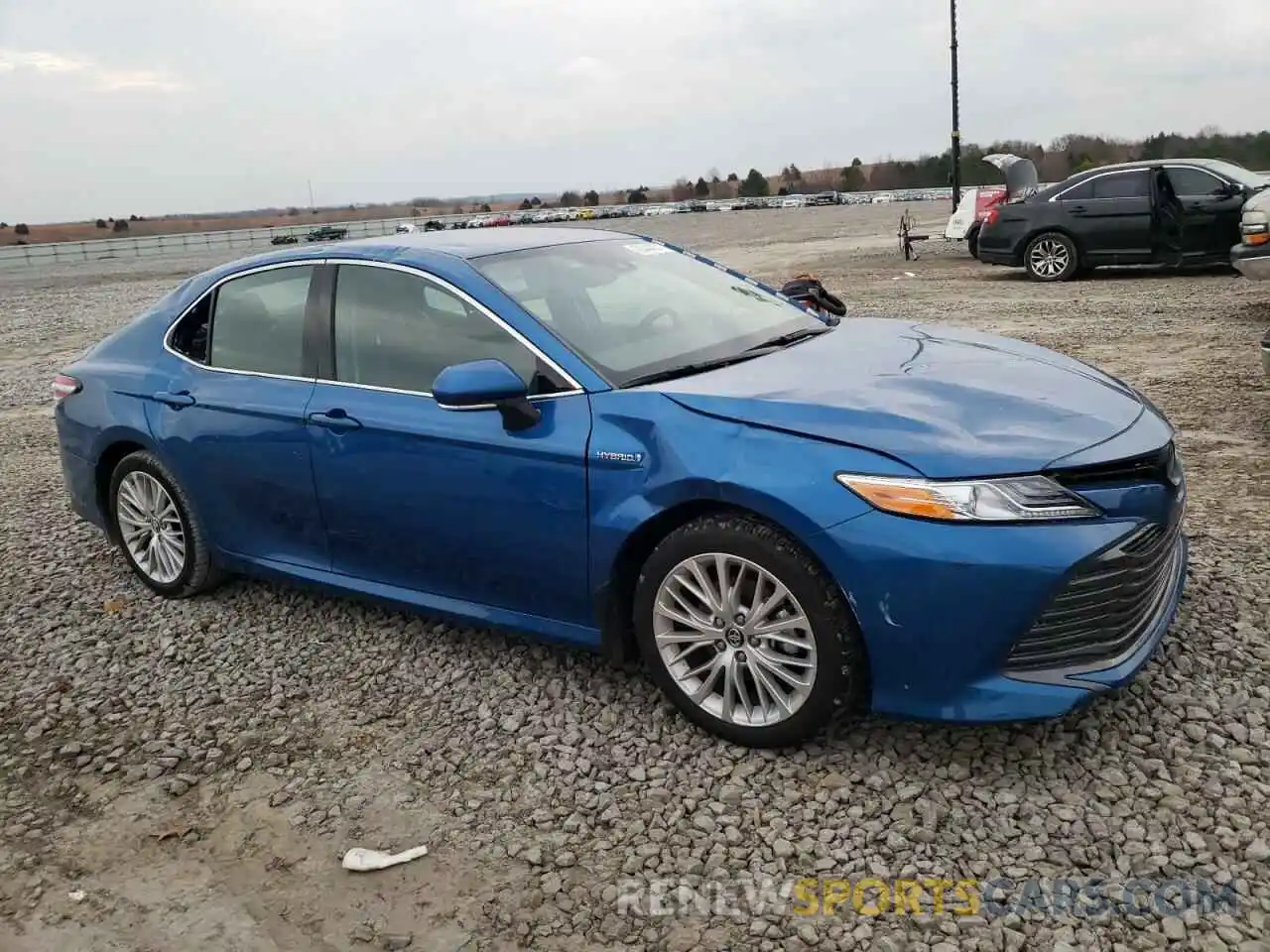 1 Photograph of a damaged car 4T1F31AK7LU009472 TOYOTA CAMRY 2020