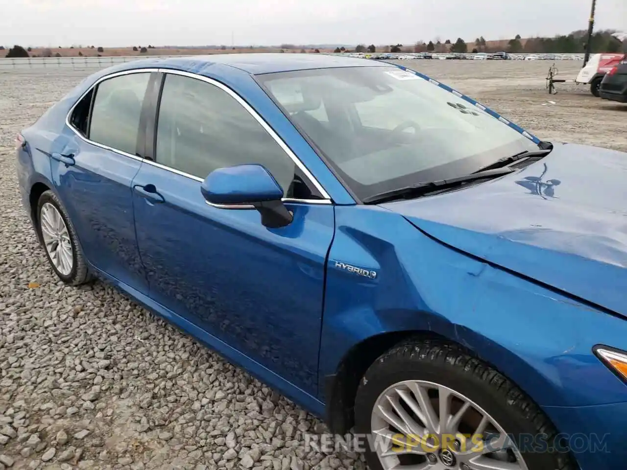 9 Photograph of a damaged car 4T1F31AK7LU009472 TOYOTA CAMRY 2020