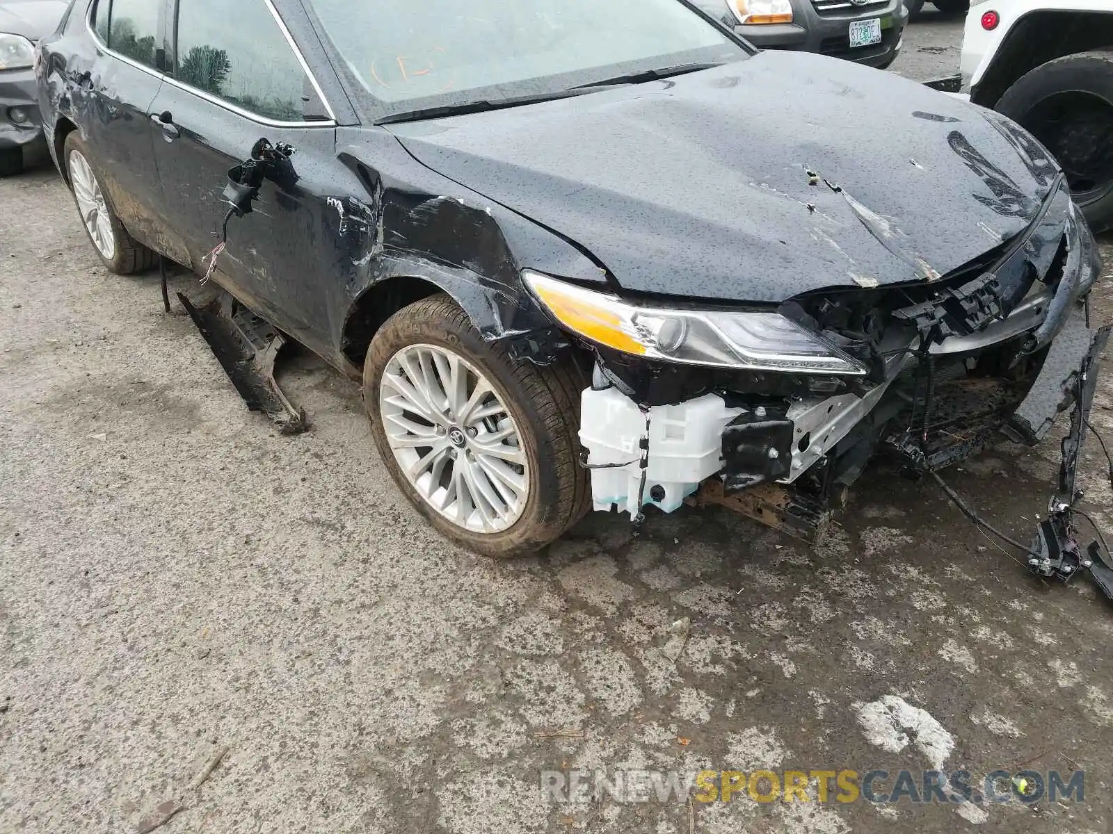 9 Photograph of a damaged car 4T1F31AK7LU010038 TOYOTA CAMRY 2020