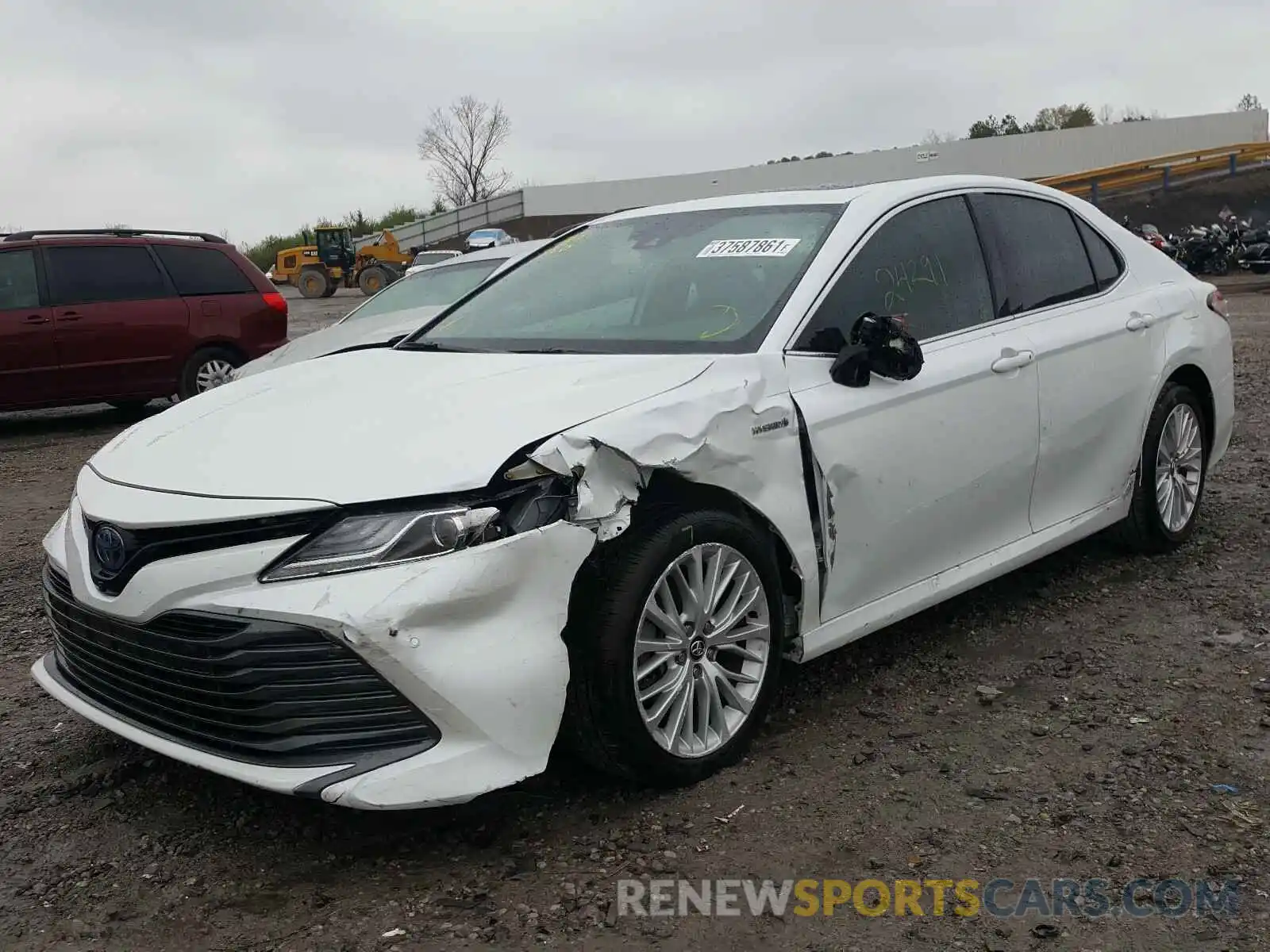 2 Photograph of a damaged car 4T1F31AK7LU522382 TOYOTA CAMRY 2020