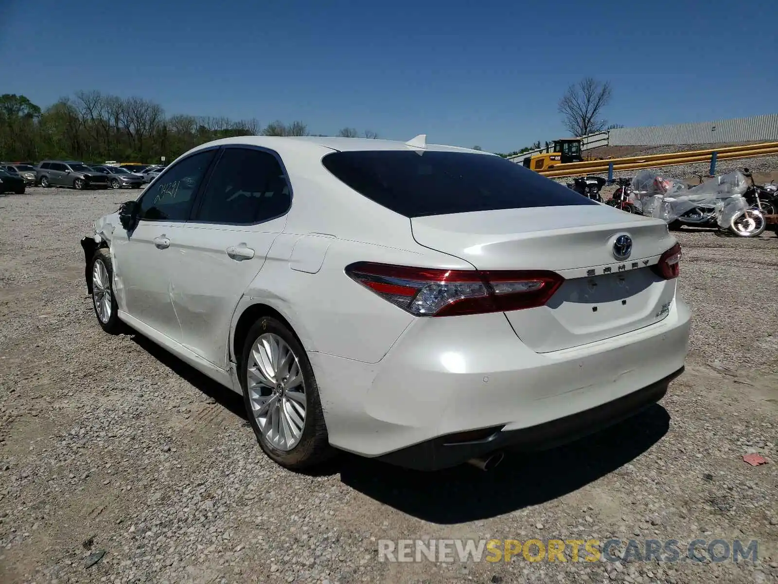 3 Photograph of a damaged car 4T1F31AK7LU522382 TOYOTA CAMRY 2020