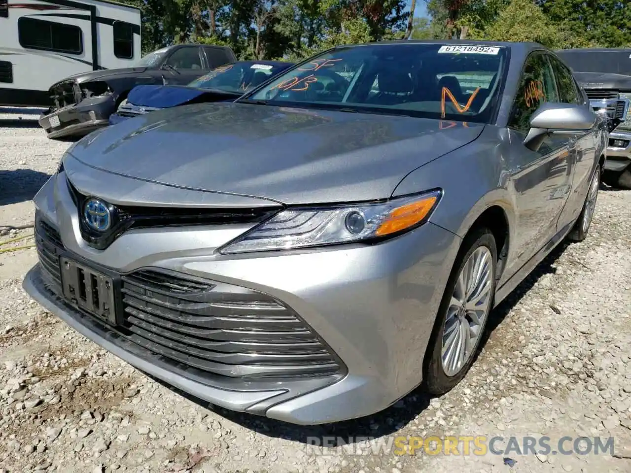 2 Photograph of a damaged car 4T1F31AK7LU525301 TOYOTA CAMRY 2020