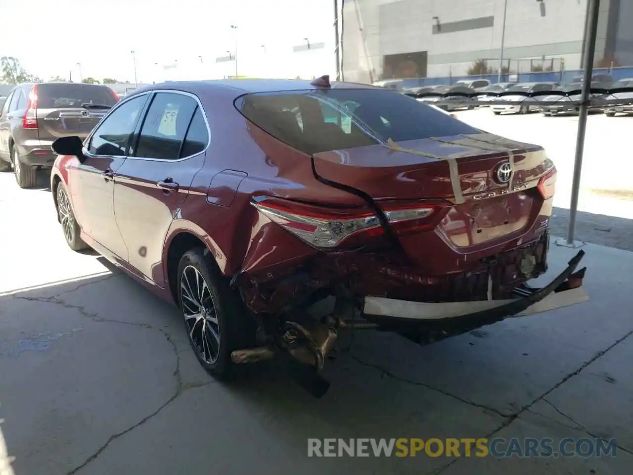 3 Photograph of a damaged car 4T1F31AK7LU545984 TOYOTA CAMRY 2020