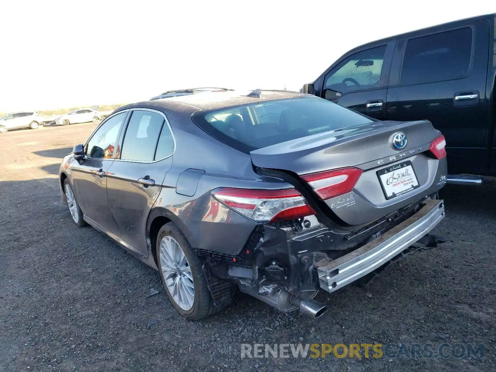 3 Photograph of a damaged car 4T1F31AK7LU546164 TOYOTA CAMRY 2020