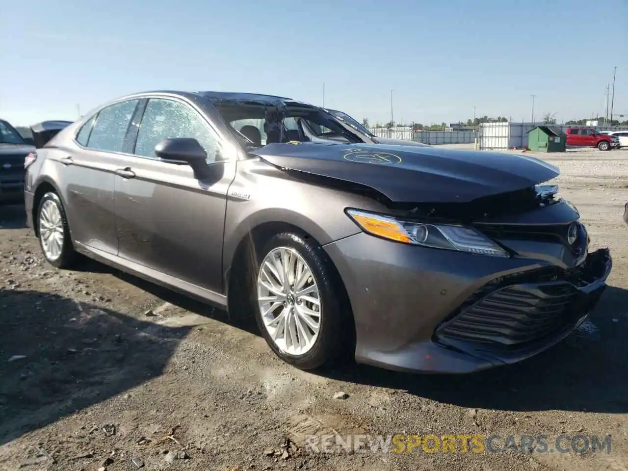 1 Photograph of a damaged car 4T1F31AK8LU520737 TOYOTA CAMRY 2020