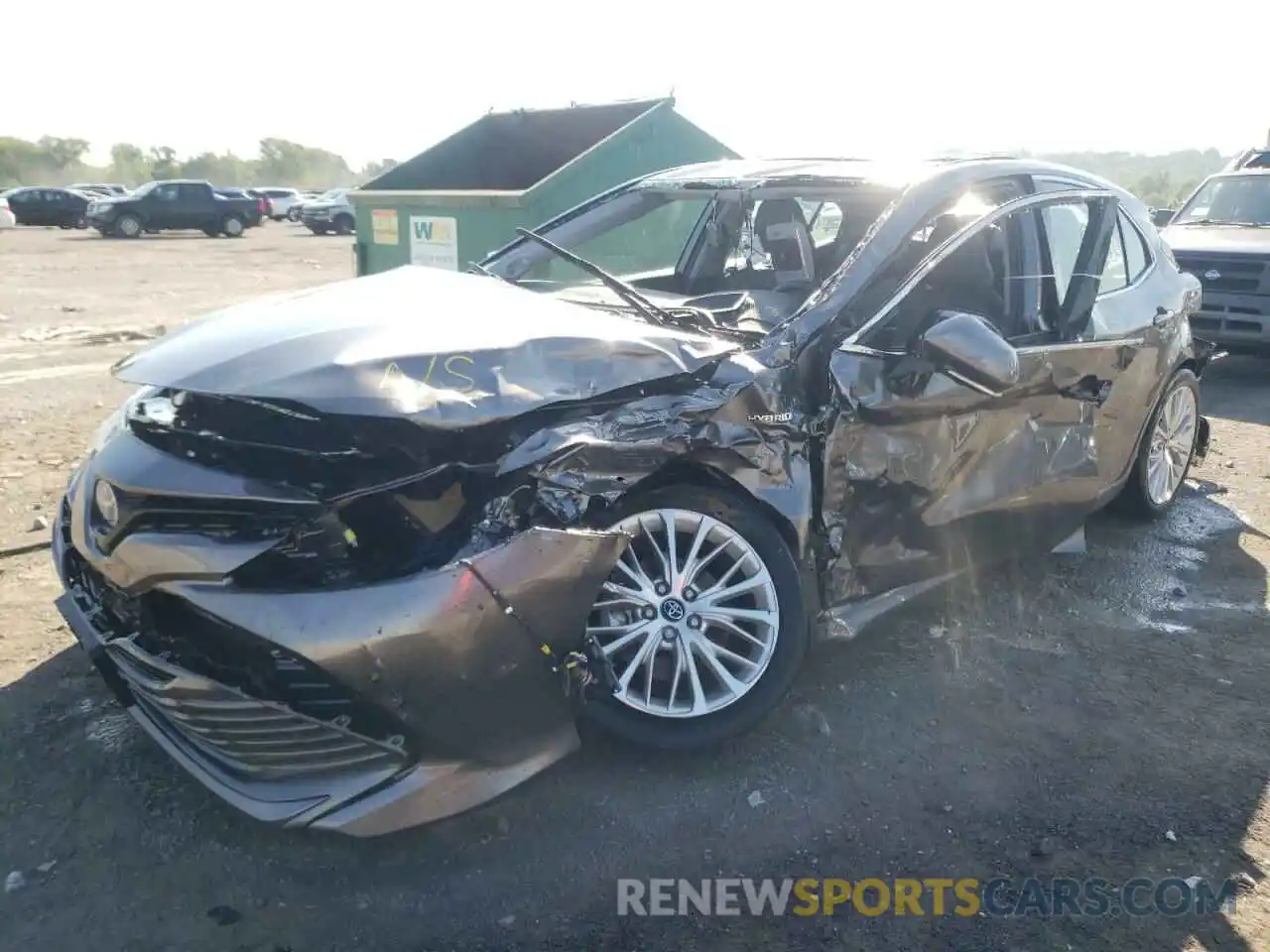 2 Photograph of a damaged car 4T1F31AK8LU520737 TOYOTA CAMRY 2020