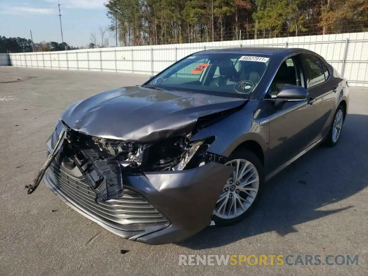 2 Photograph of a damaged car 4T1F31AK8LU526005 TOYOTA CAMRY 2020