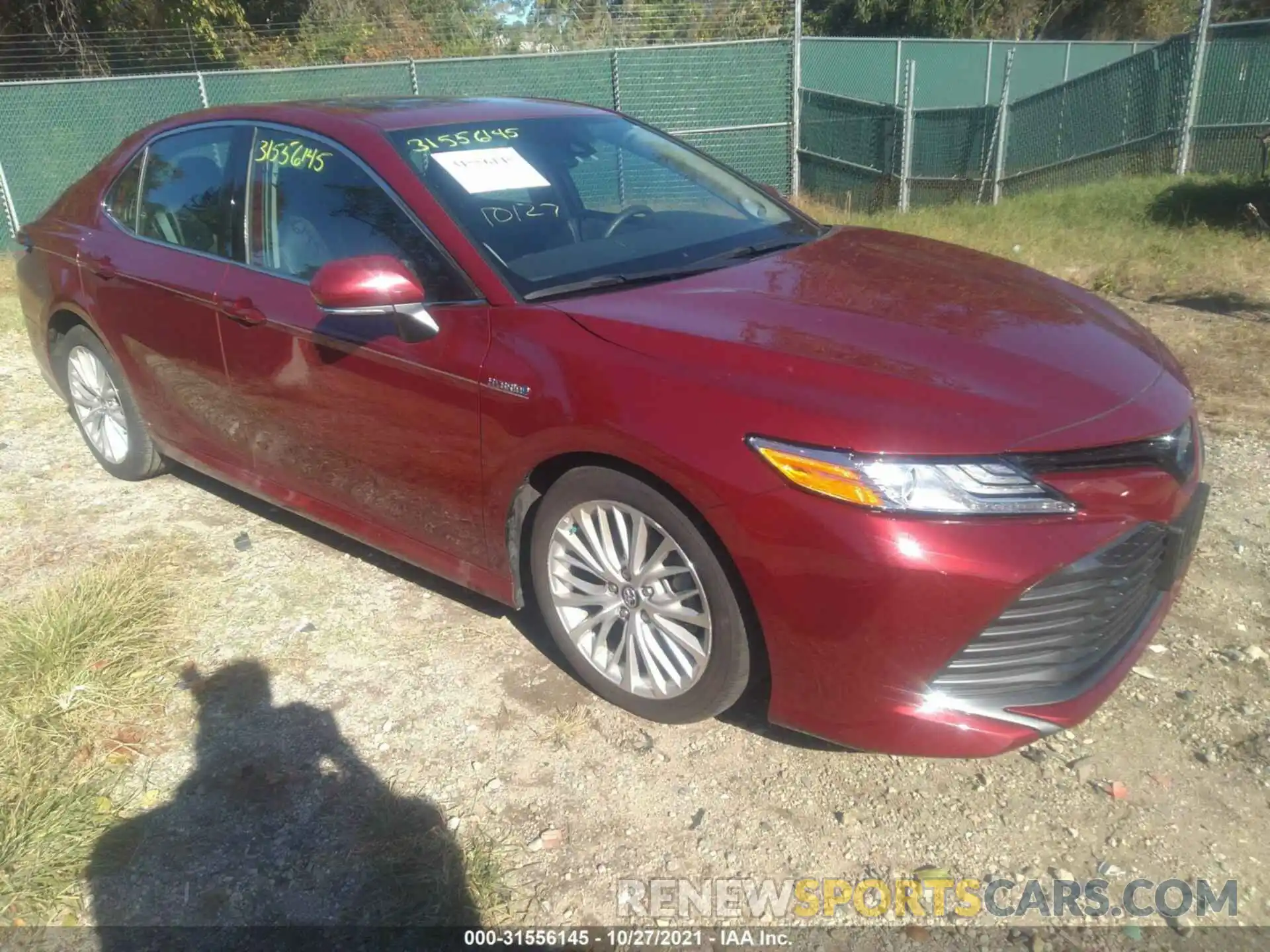 1 Photograph of a damaged car 4T1F31AK8LU531253 TOYOTA CAMRY 2020