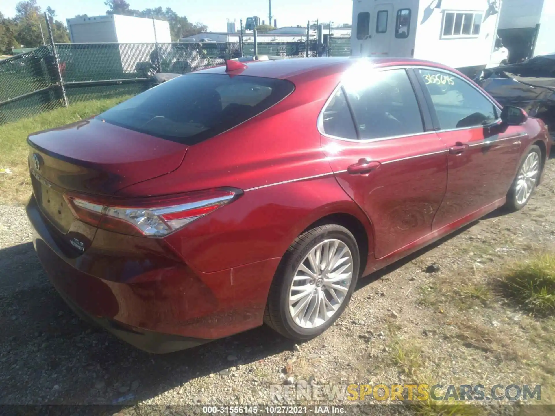 4 Photograph of a damaged car 4T1F31AK8LU531253 TOYOTA CAMRY 2020