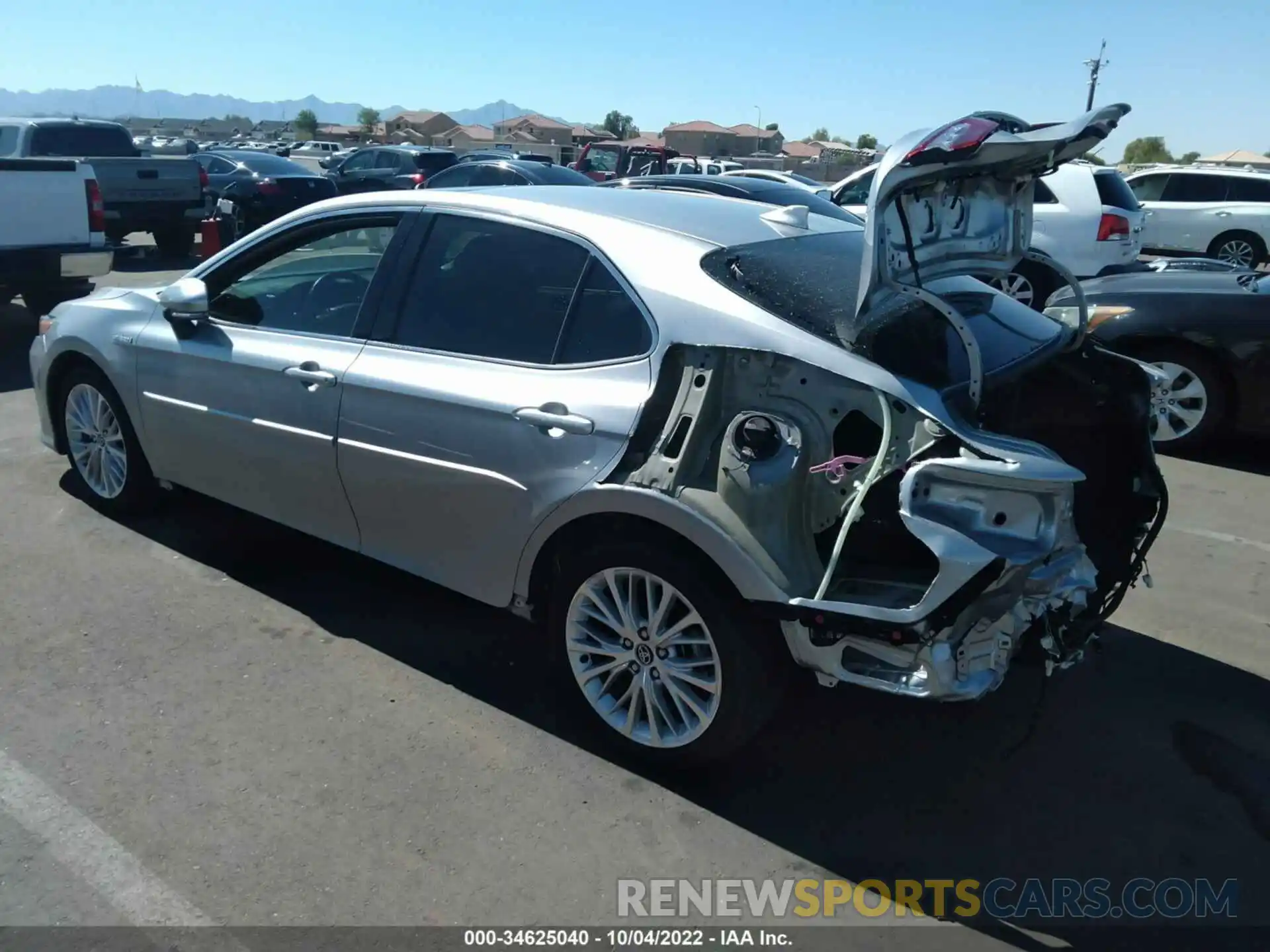 3 Photograph of a damaged car 4T1F31AK8LU531656 TOYOTA CAMRY 2020