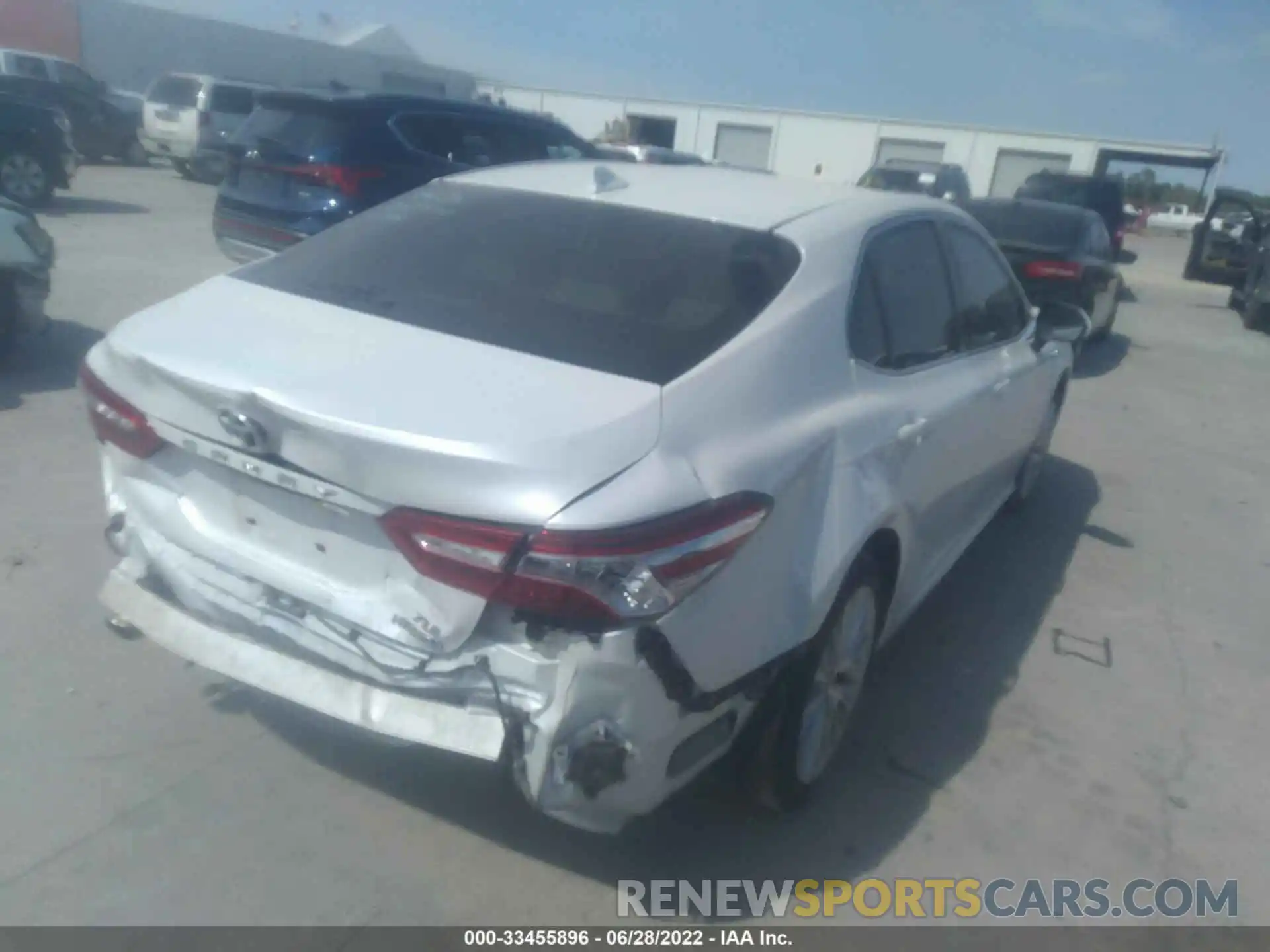 4 Photograph of a damaged car 4T1F31AK8LU540874 TOYOTA CAMRY 2020