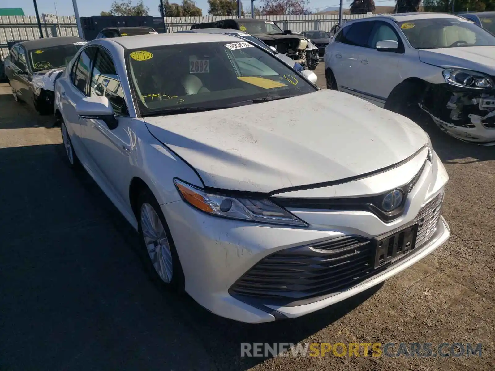 1 Photograph of a damaged car 4T1F31AK9LU518933 TOYOTA CAMRY 2020