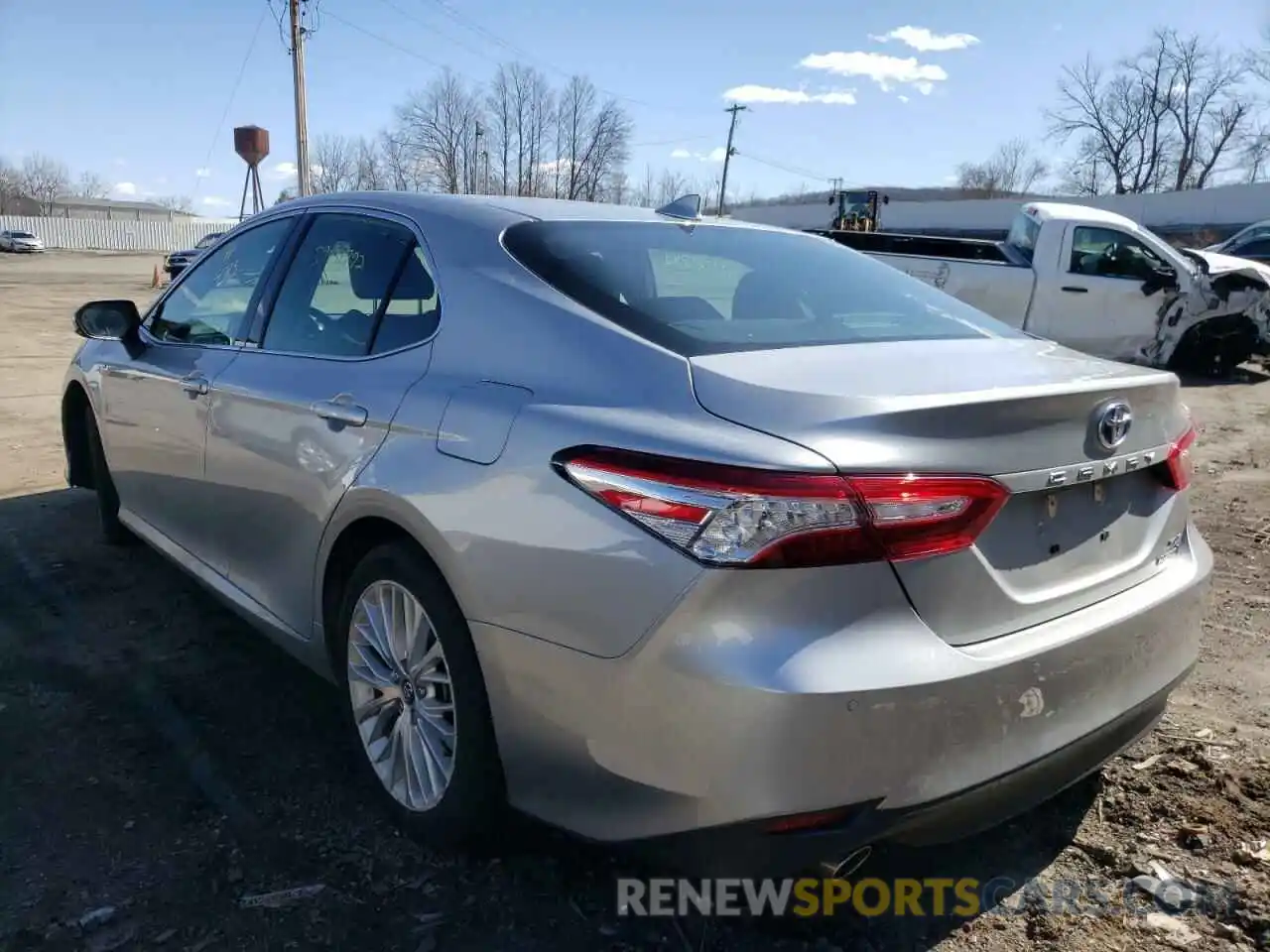 3 Photograph of a damaged car 4T1F31AK9LU528197 TOYOTA CAMRY 2020