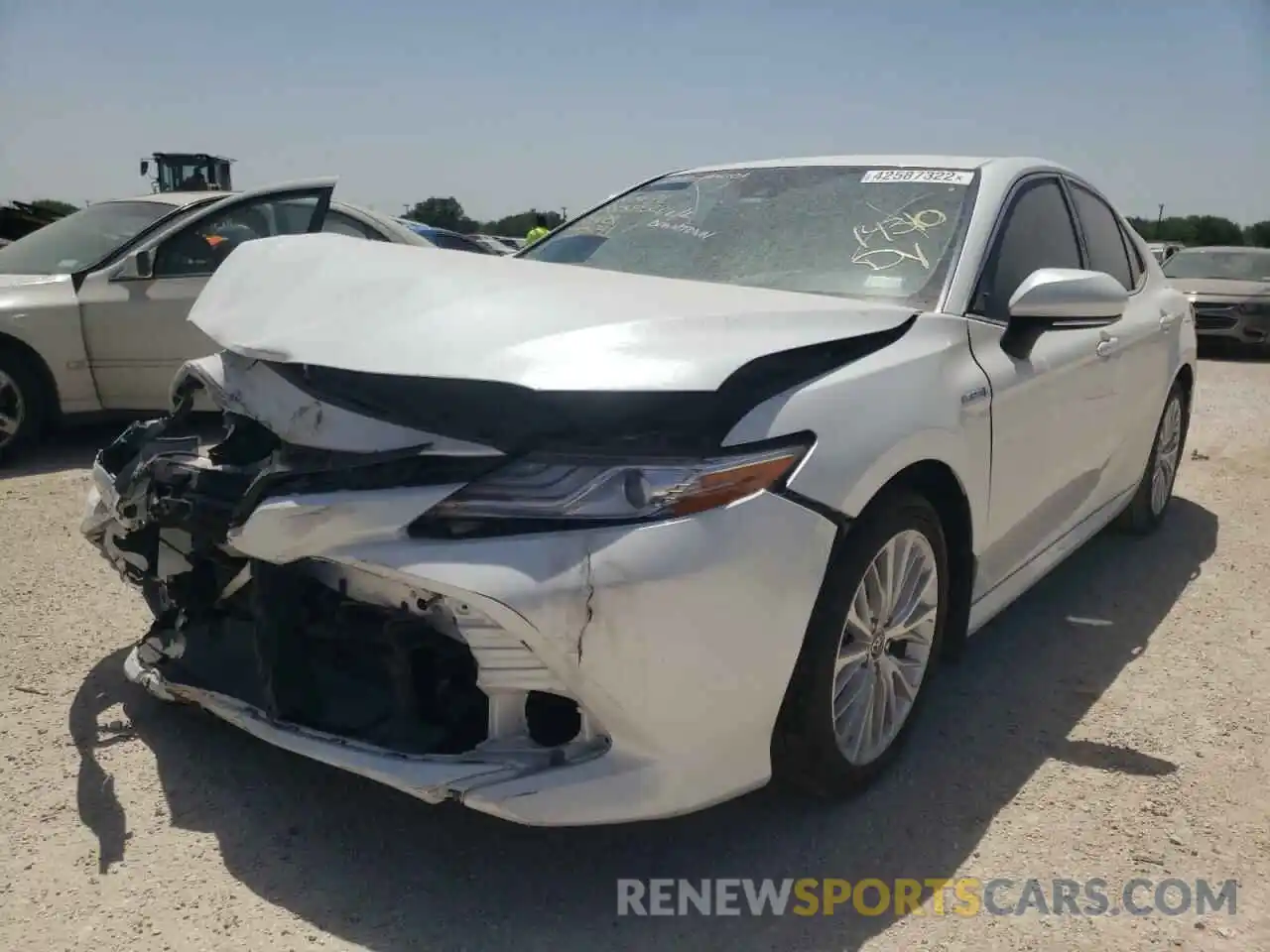 2 Photograph of a damaged car 4T1F31AK9LU545291 TOYOTA CAMRY 2020