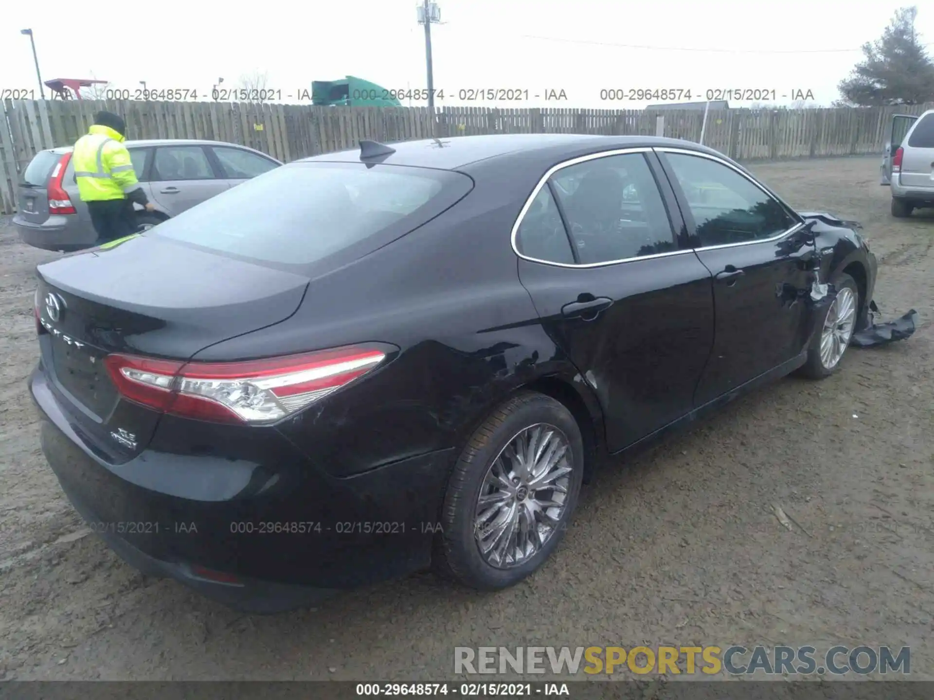 4 Photograph of a damaged car 4T1F31AKXLU014391 TOYOTA CAMRY 2020