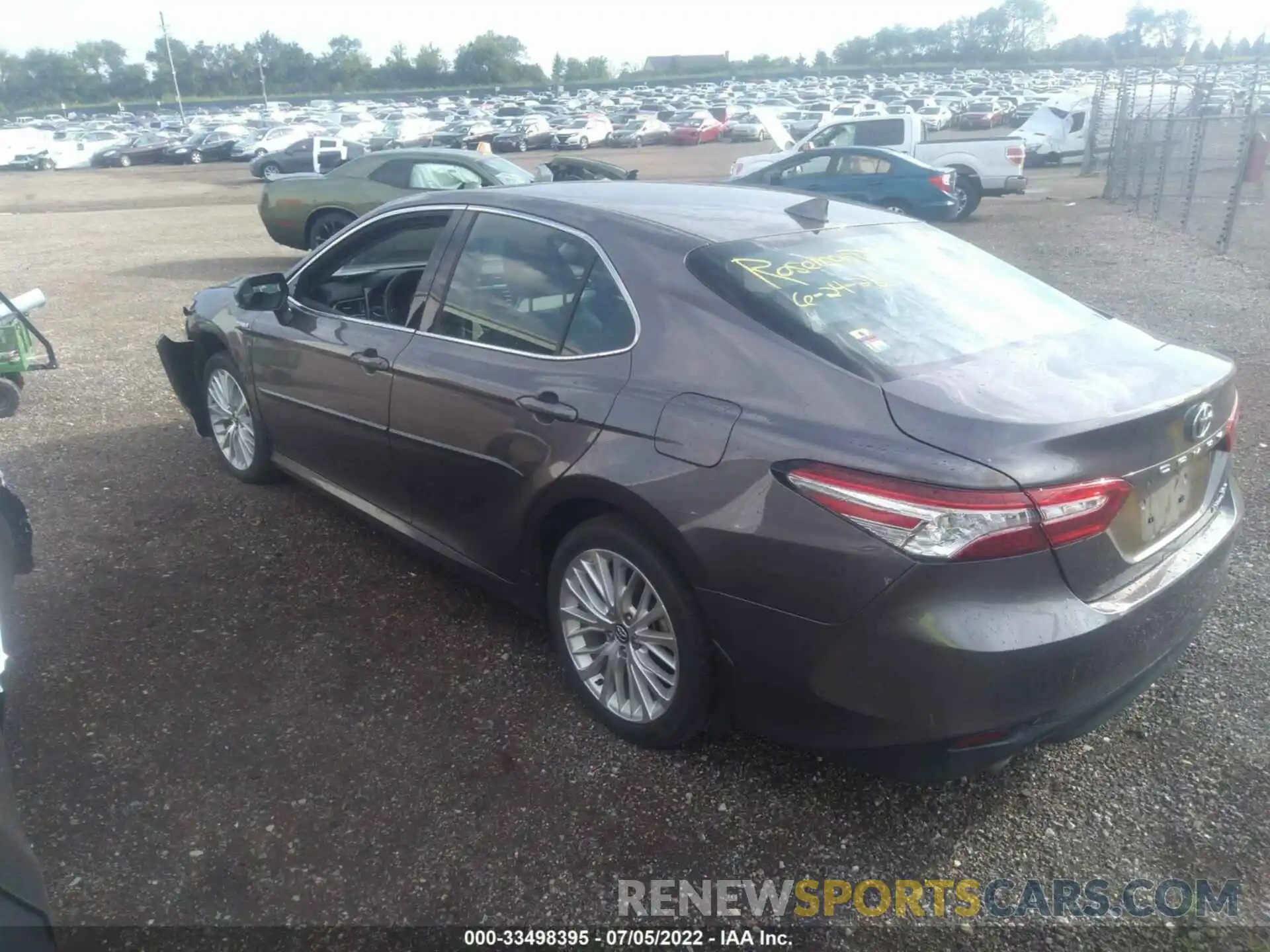 3 Photograph of a damaged car 4T1F31AKXLU521730 TOYOTA CAMRY 2020