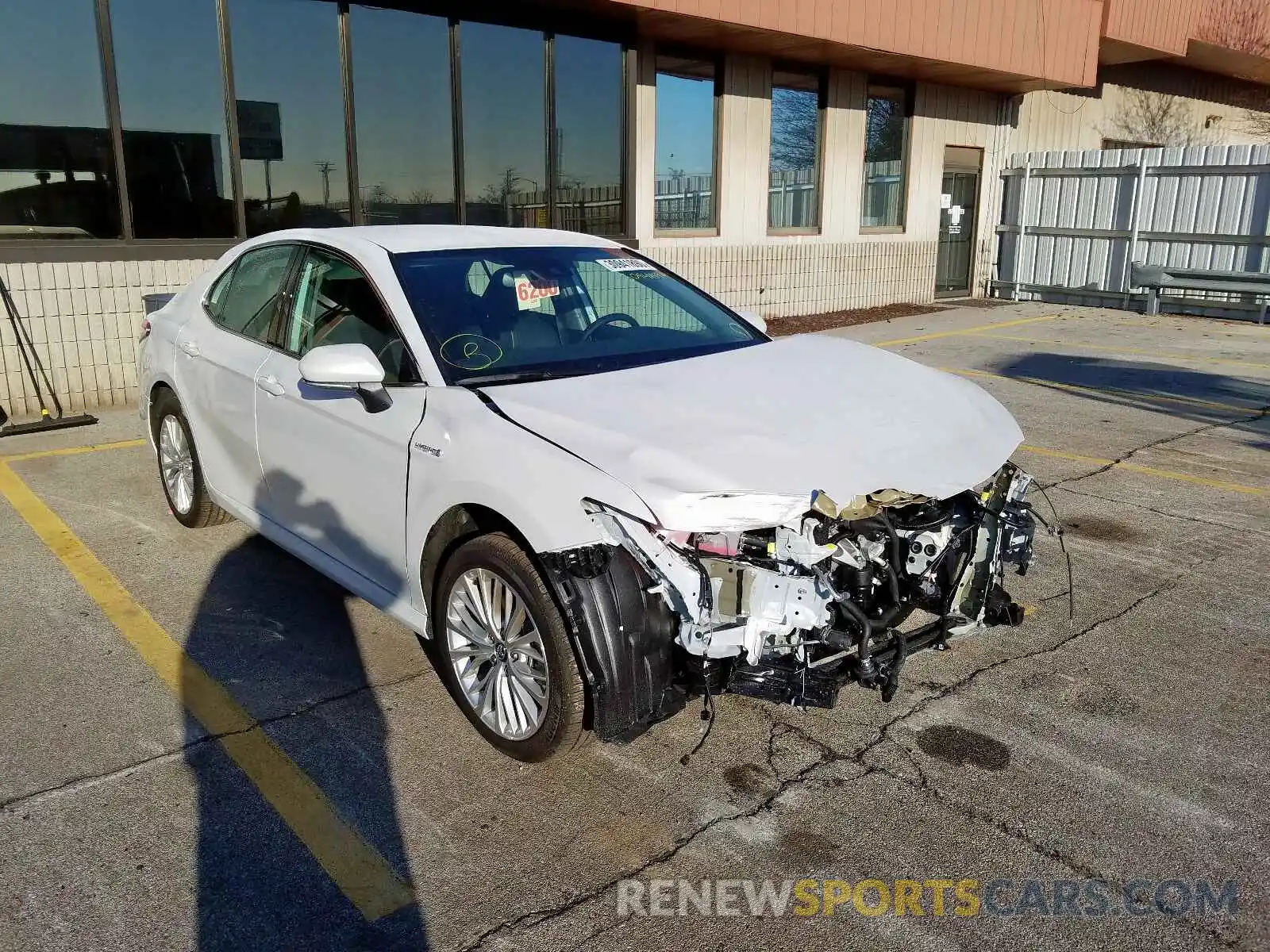 1 Photograph of a damaged car 4T1F31AKXLU522344 TOYOTA CAMRY 2020