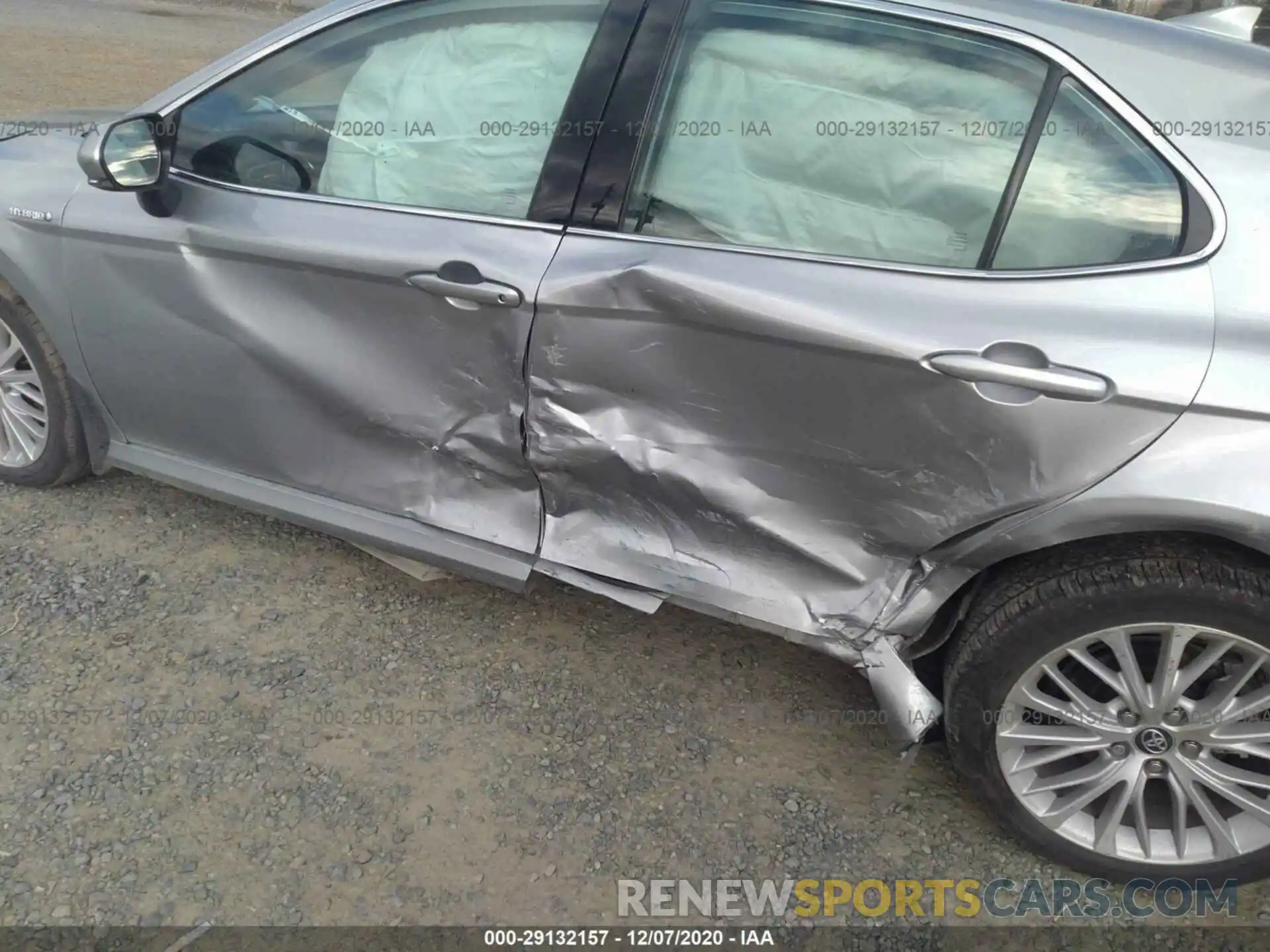 6 Photograph of a damaged car 4T1F31AKXLU523400 TOYOTA CAMRY 2020