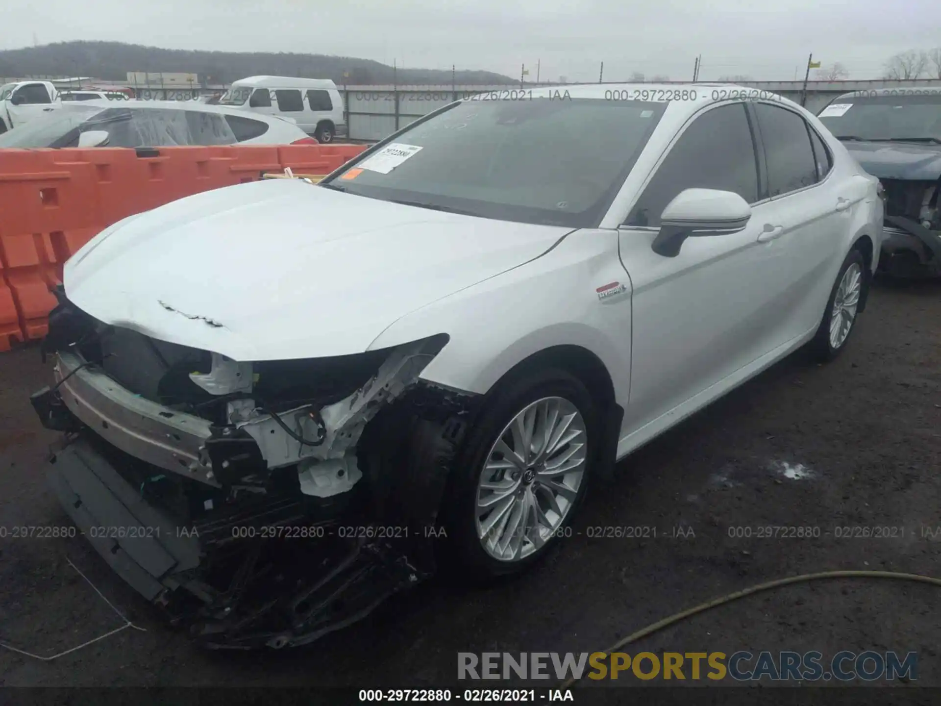 2 Photograph of a damaged car 4T1F31AKXLU523591 TOYOTA CAMRY 2020